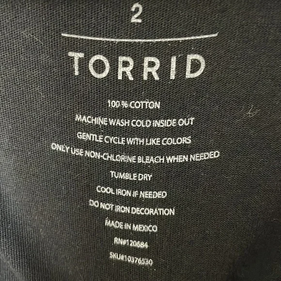 Torrid size 2 Graphic Daily week Monday tee tshirt - Picture 4 of 5
